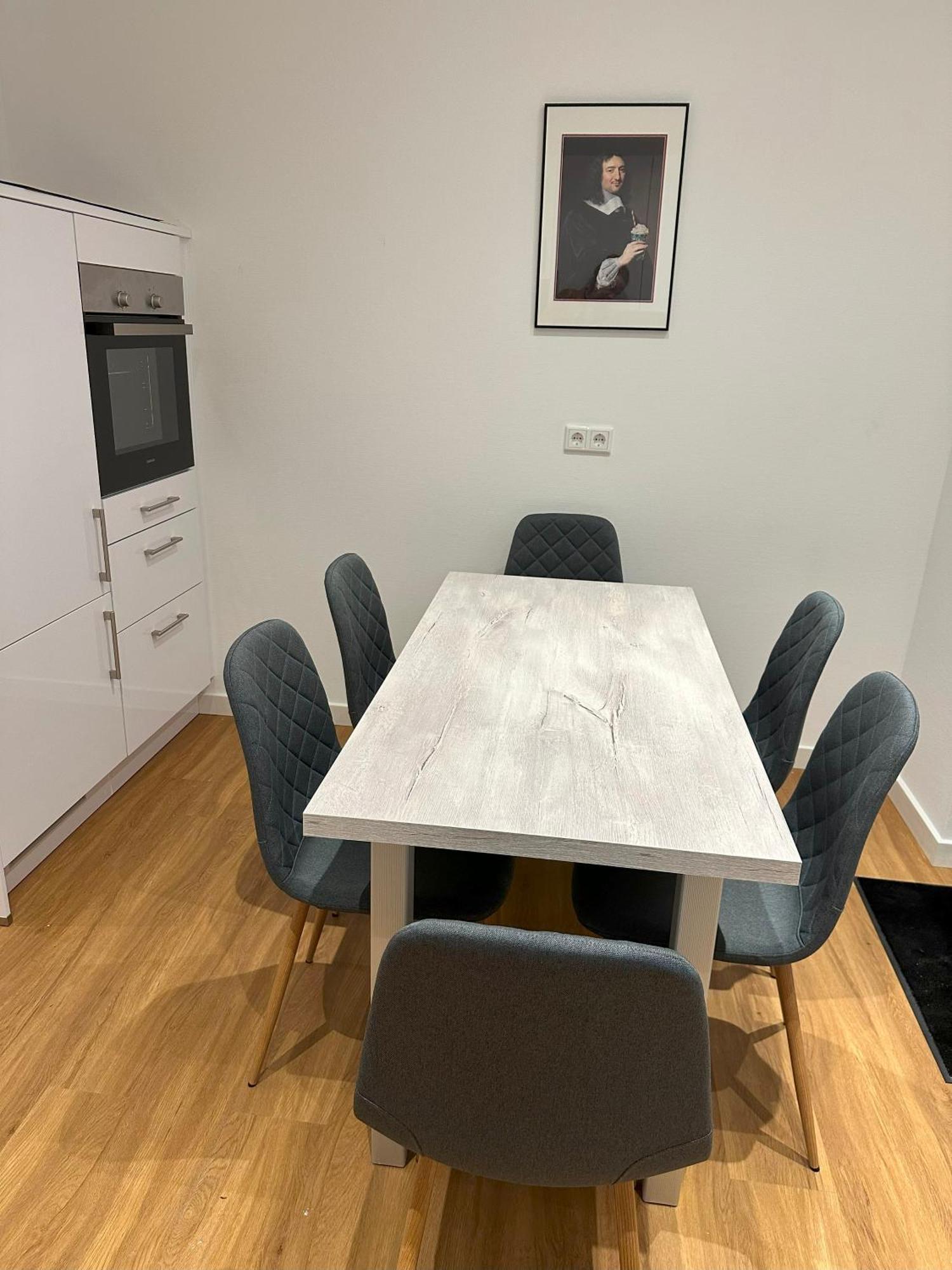 Apartment In Bad Wilhelmshoehe Mit Grossem Balkon Im Gruenen Und Kostenfreien Parkplaetzen Kassel Luaran gambar